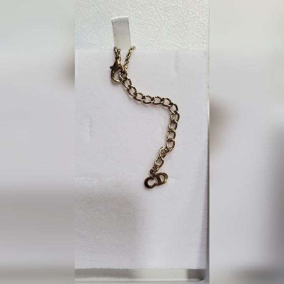 ⚜️❤️⚜️Christian Dior Gold Plated Vintage Queen 2 Crystals ❤️ Pendant - Picture 8 of 10